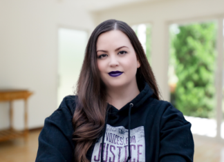 Sarah Turney’s Net Worth: An Overview of Her Education, Age, Physical Appearance, Personal Life, Family, And Other Information Sarah Turney's Net Worth